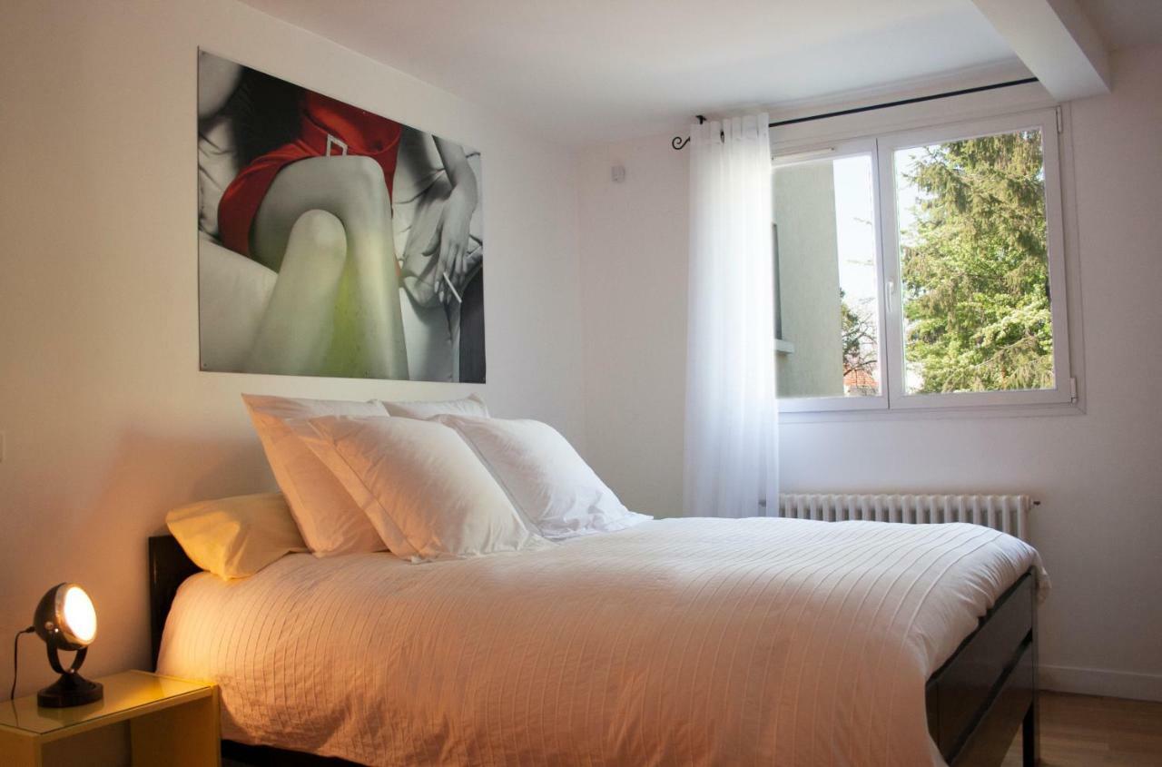 Une Chambre A Neuilly Guest House Exterior foto